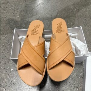 NWT Ancient Greek Sandals Thais Sandals in Natural